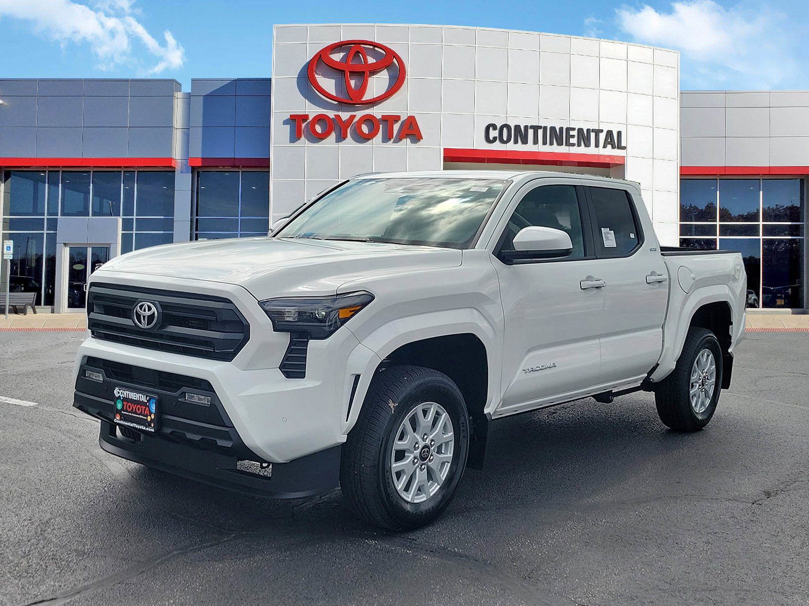 New 2026 Toyota Tacoma SR5 AWD/4WD image 3