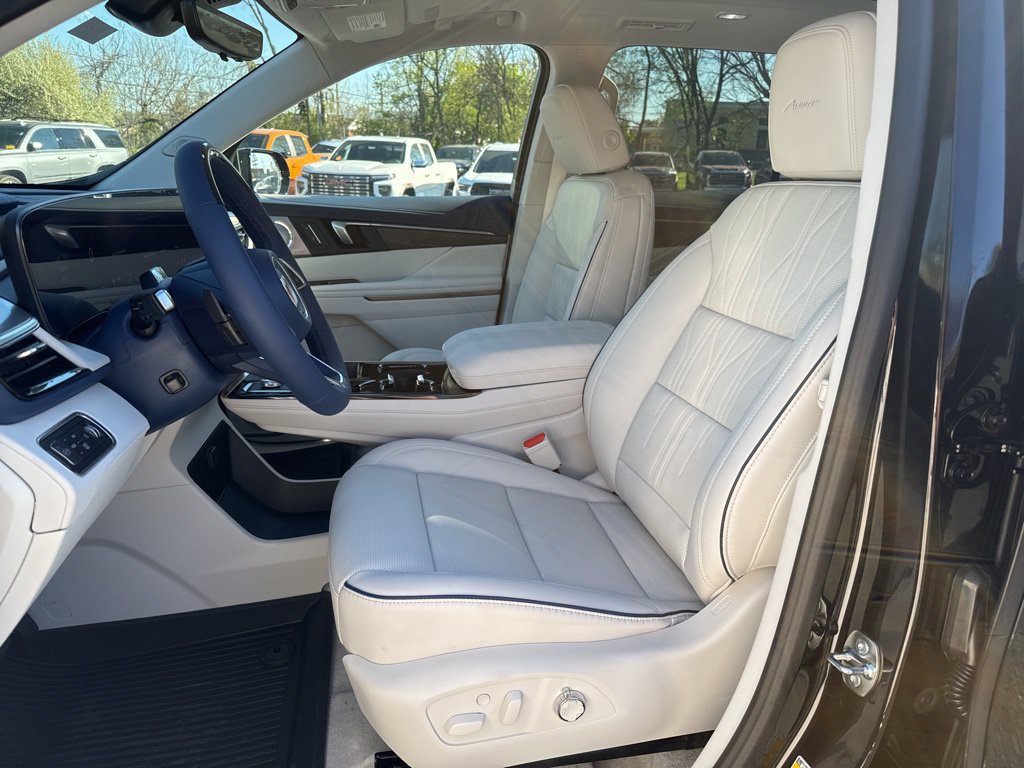 New 2026 Buick Enclave Avenir w/ Super Cruise Package AWD/4WD image 10