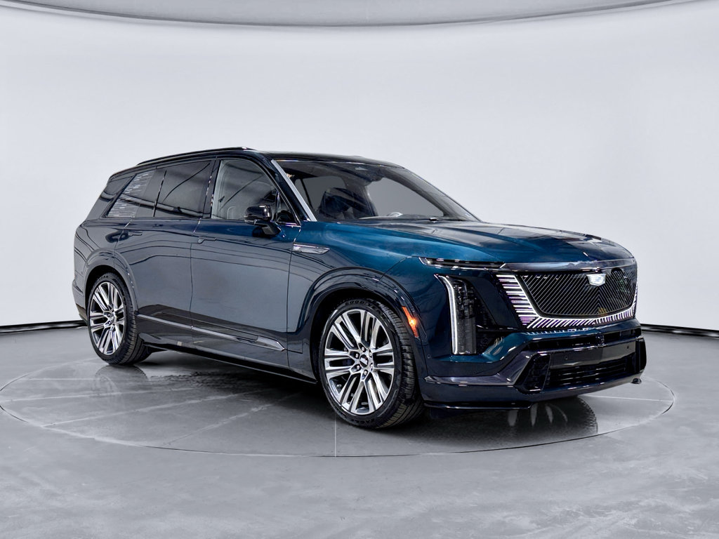 Used 2026 Cadillac Vistiq Platinum w/ LPO, Floor Liner Package AWD/4WD image 4