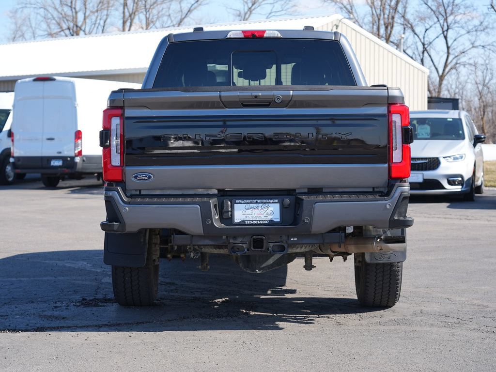 Used 2025 Ford F350 Platinum w/ FX4 Off-Road Package AWD/4WD image 4