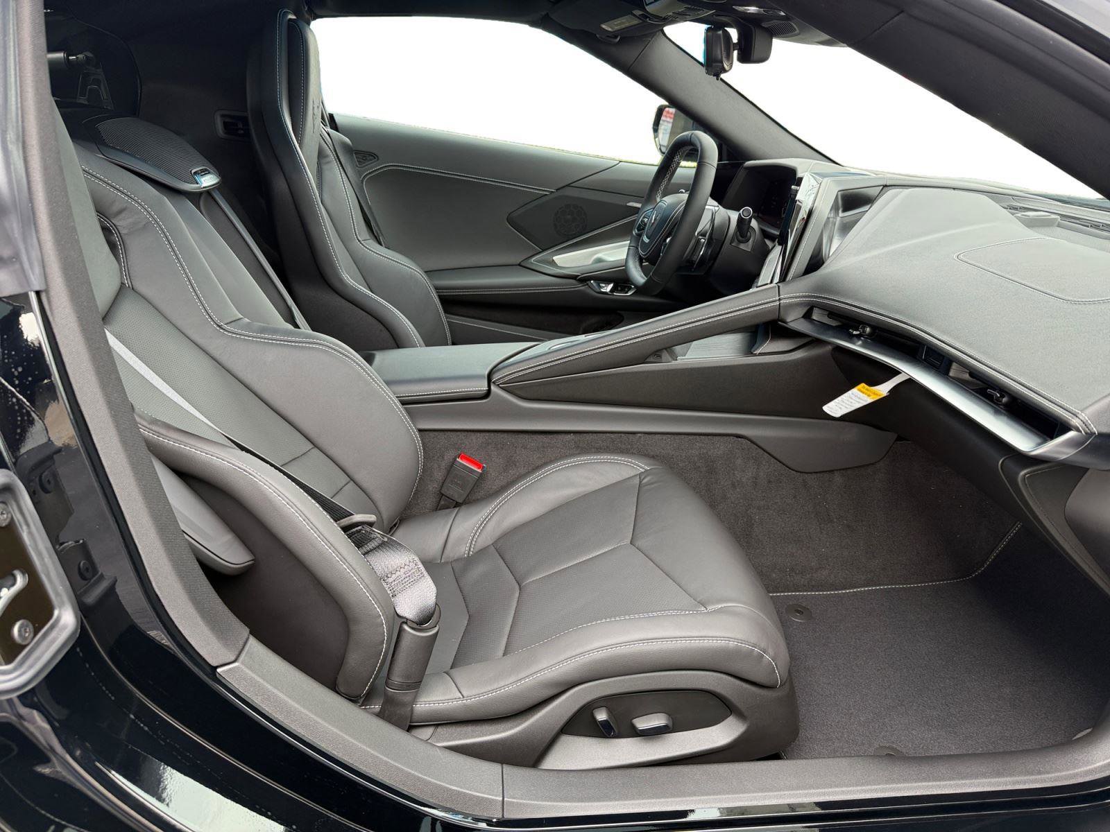 New 2026 Chevrolet Corvette Stingray Coupe w/ Battery Protection Package image 18