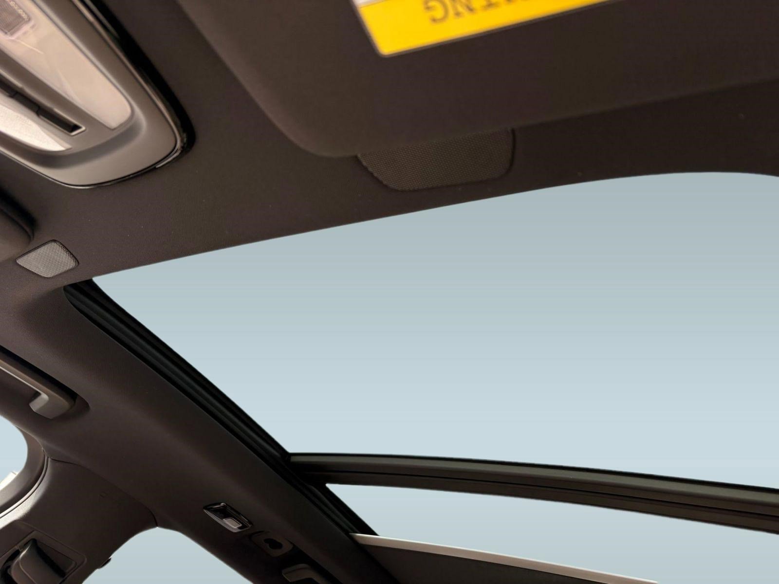 New 2026 Volvo XC90 T8 Plus image 14