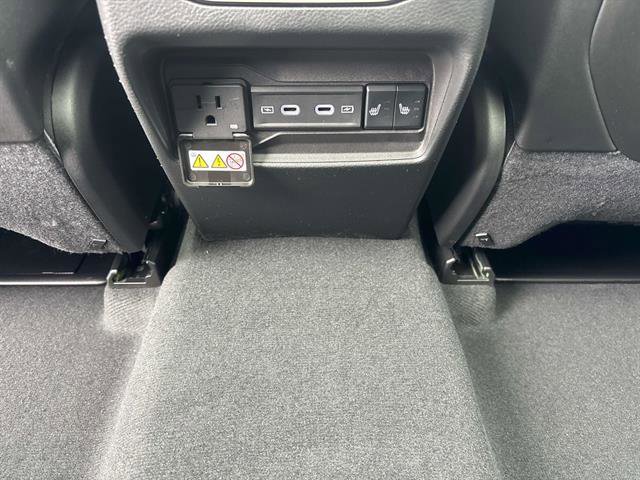 New 2026 Jeep Grand Cherokee Limited image 9