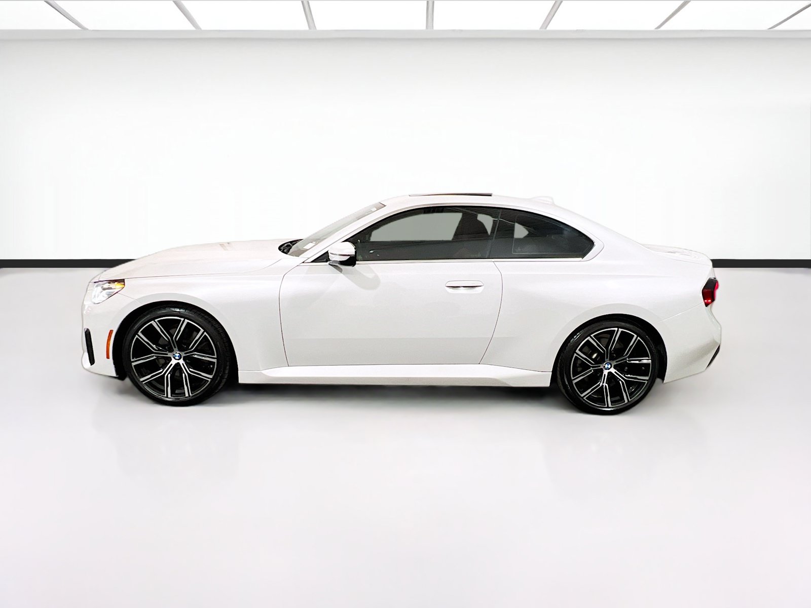 Used 2022 BMW 230i Coupe w/ Premium Package 2 RWD image 23