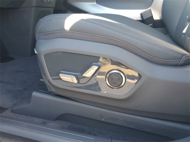 New 2026 Kia EV9 Wind image 16