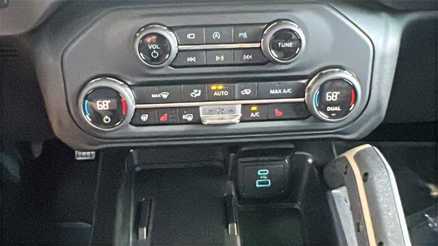 New 2025 Ford Bronco Badlands image 24