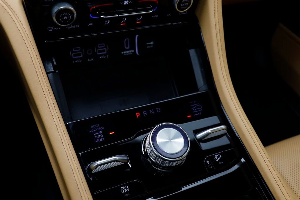 Used 2024 Jeep Grand Cherokee L Summit image 13