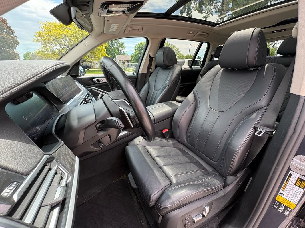 Used 2020 BMW X7 xDrive40i w/ Premium Package AWD/4WD image 25