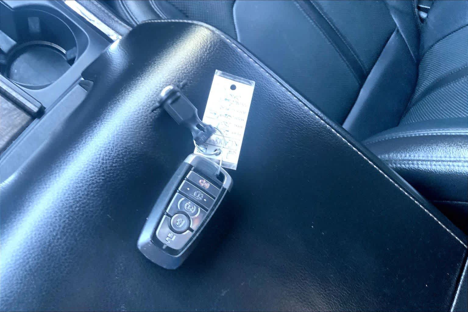 Used 2019 Ford Expedition Limited w/ Driver Assistance Package AWD/4WD image 15