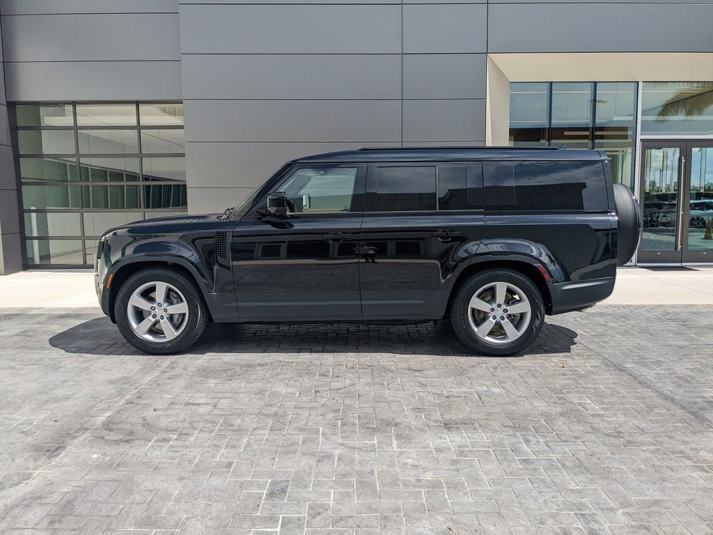 New 2025 Land Rover Defender 130 S AWD/4WD image 7