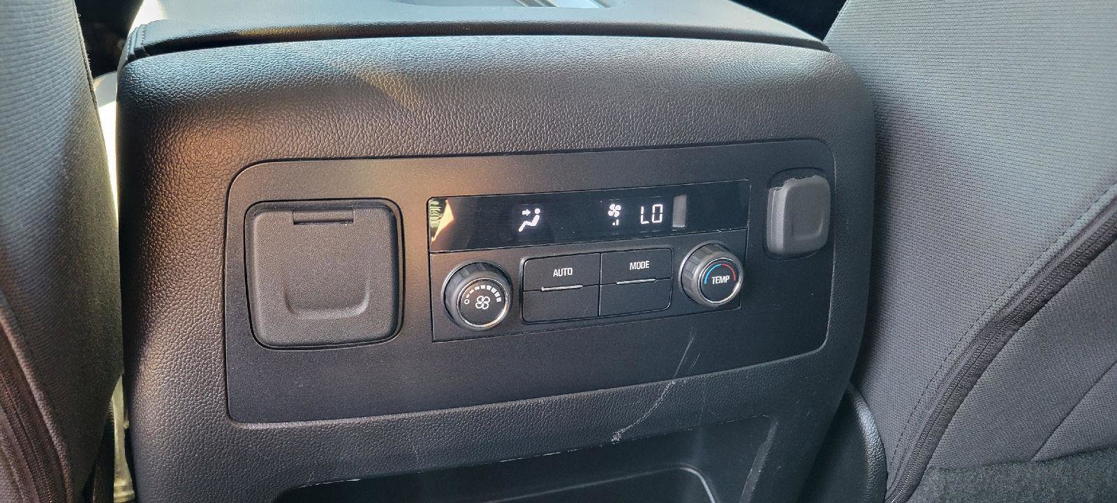 Used 2018 Chevrolet Tahoe LS image 26