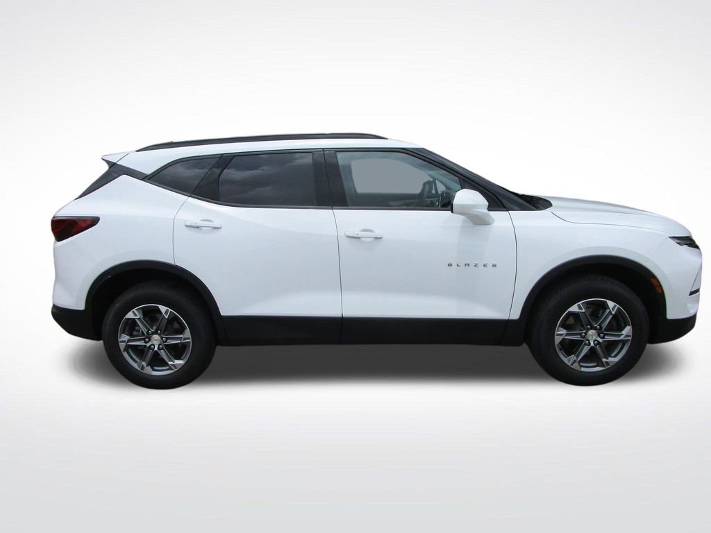 Used 2024 Chevrolet Blazer LT w/ Convenience Package FWD image 7