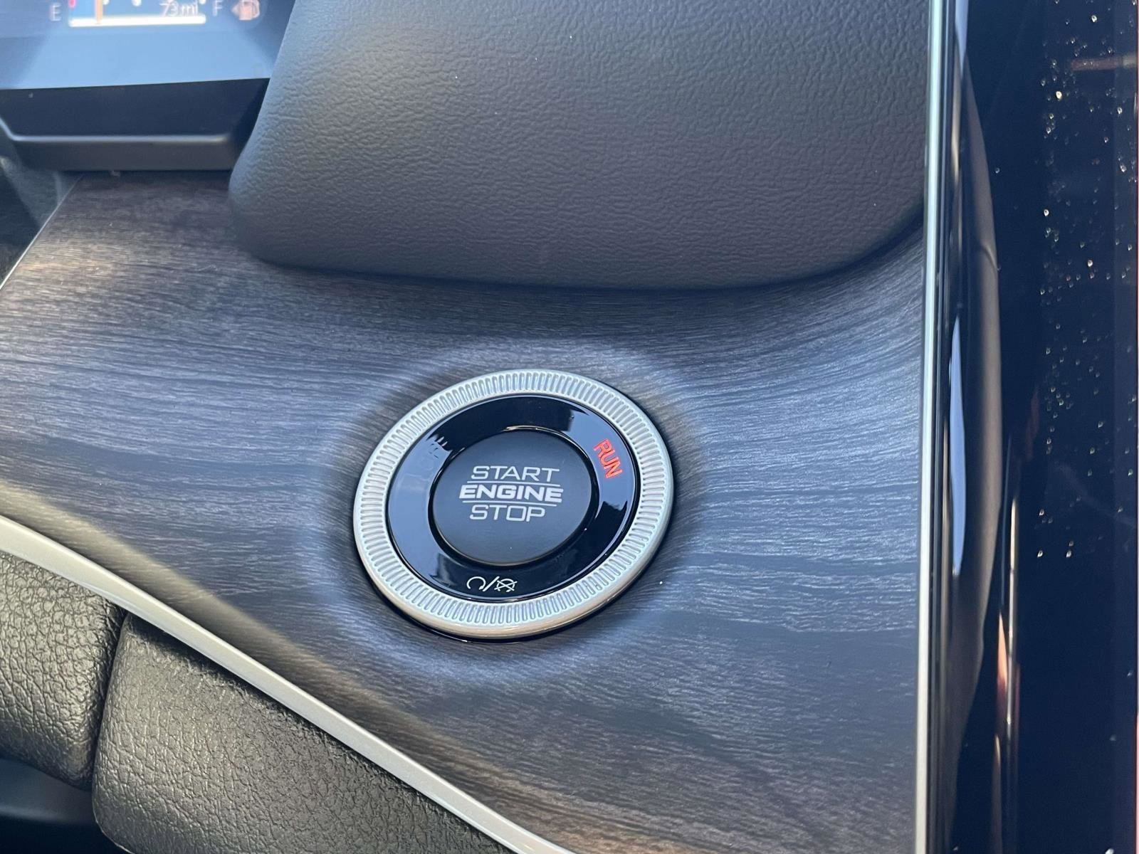 New 2025 Jeep Grand Cherokee L Limited image 8