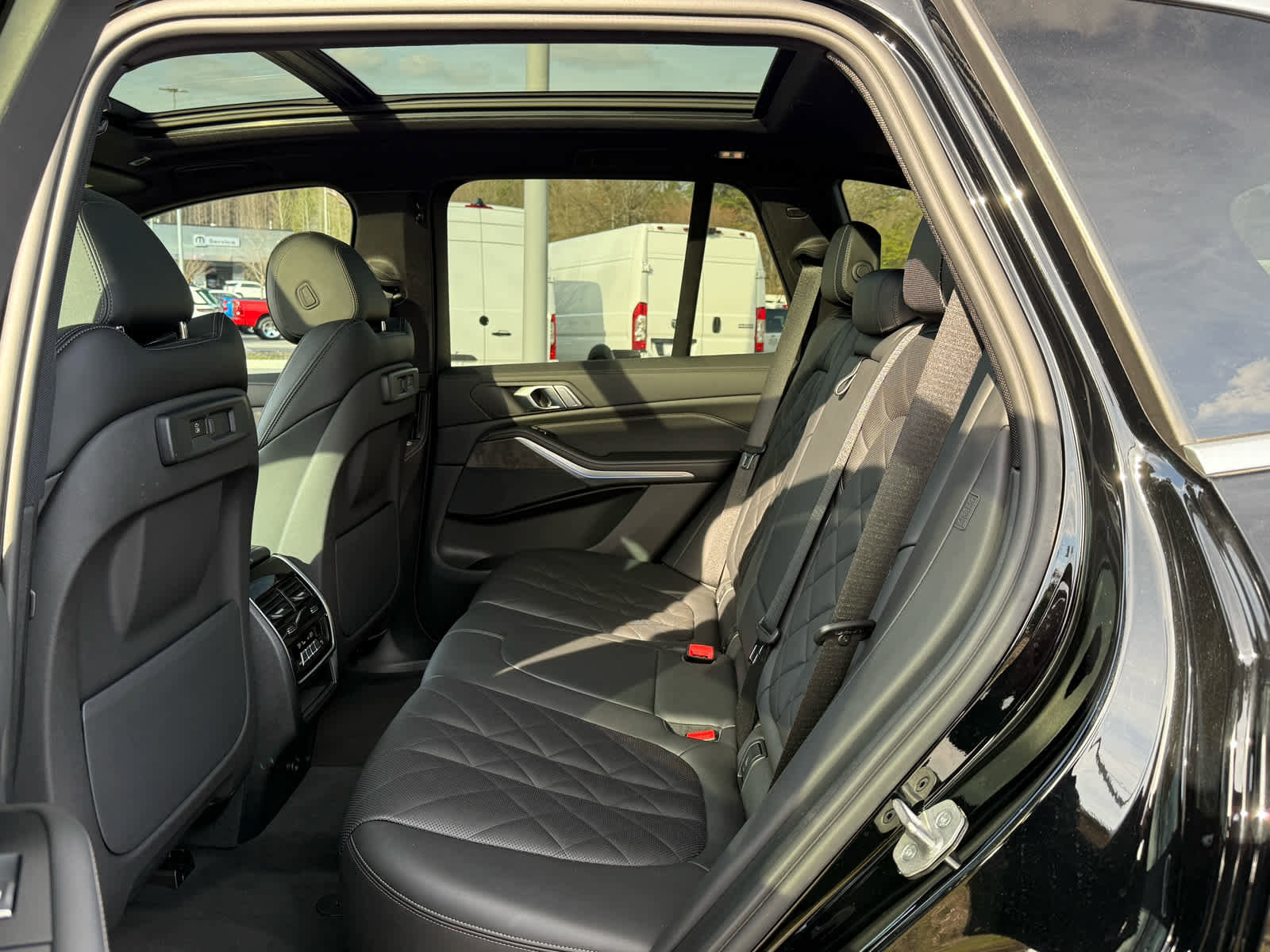 Used 2023 BMW X5 xDrive40i w/ Premium Package image 27