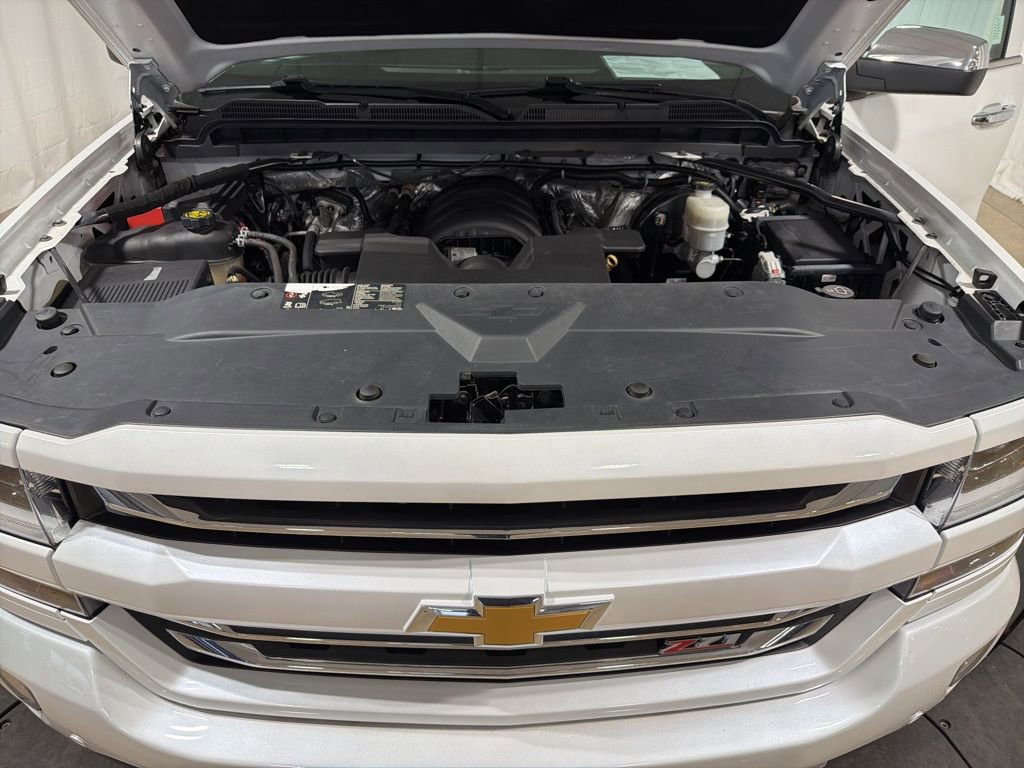 Used 2016 Chevrolet Silverado 1500 LTZ Z71 w/ LTZ Plus Package AWD/4WD image 39