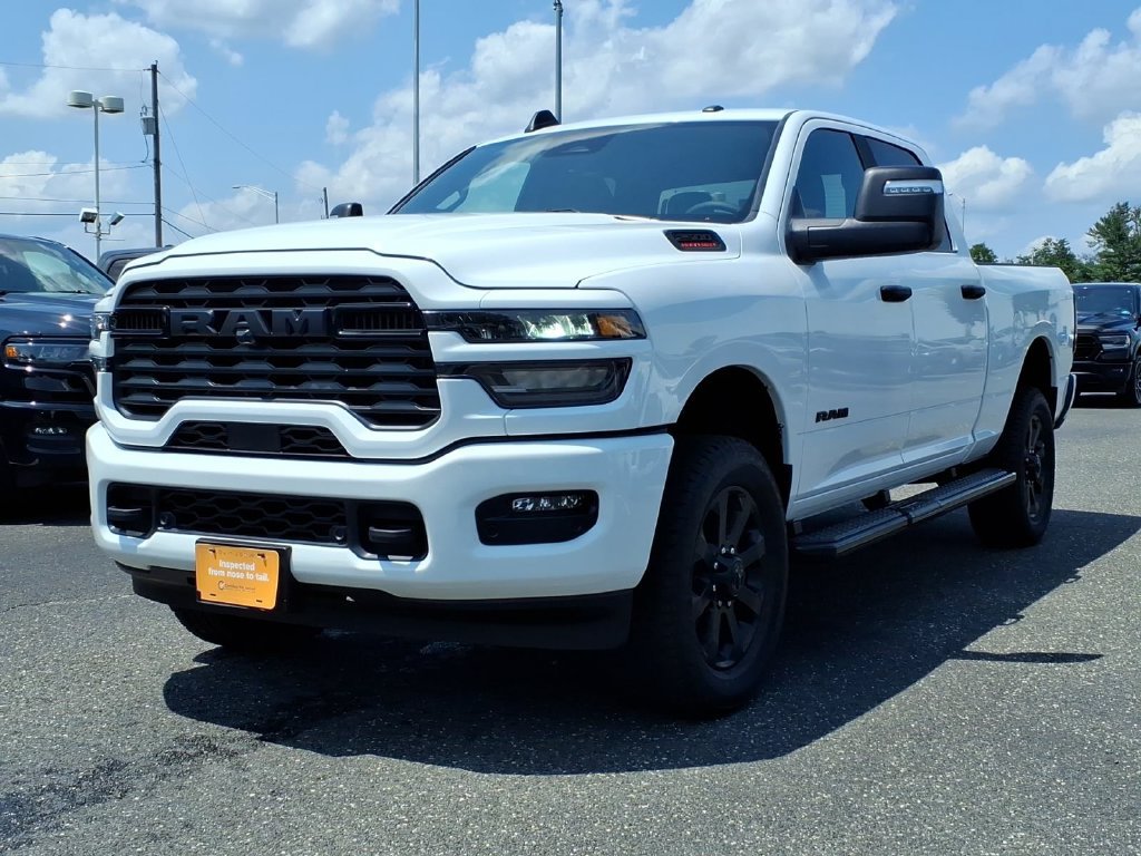 Certified 2025 RAM 2500 Big Horn AWD/4WD image 3