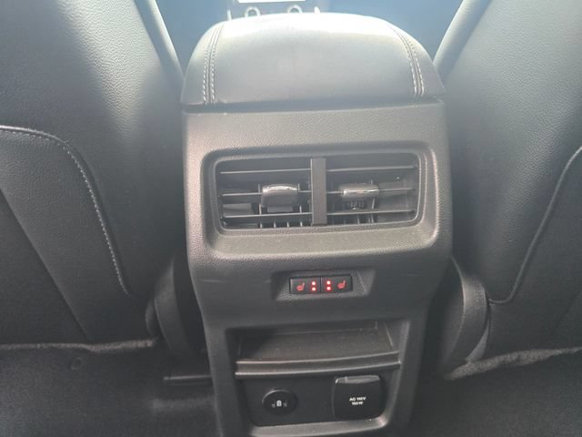 Used 2024 Ford Edge Titanium w/ Equipment Group 301A AWD/4WD image 17
