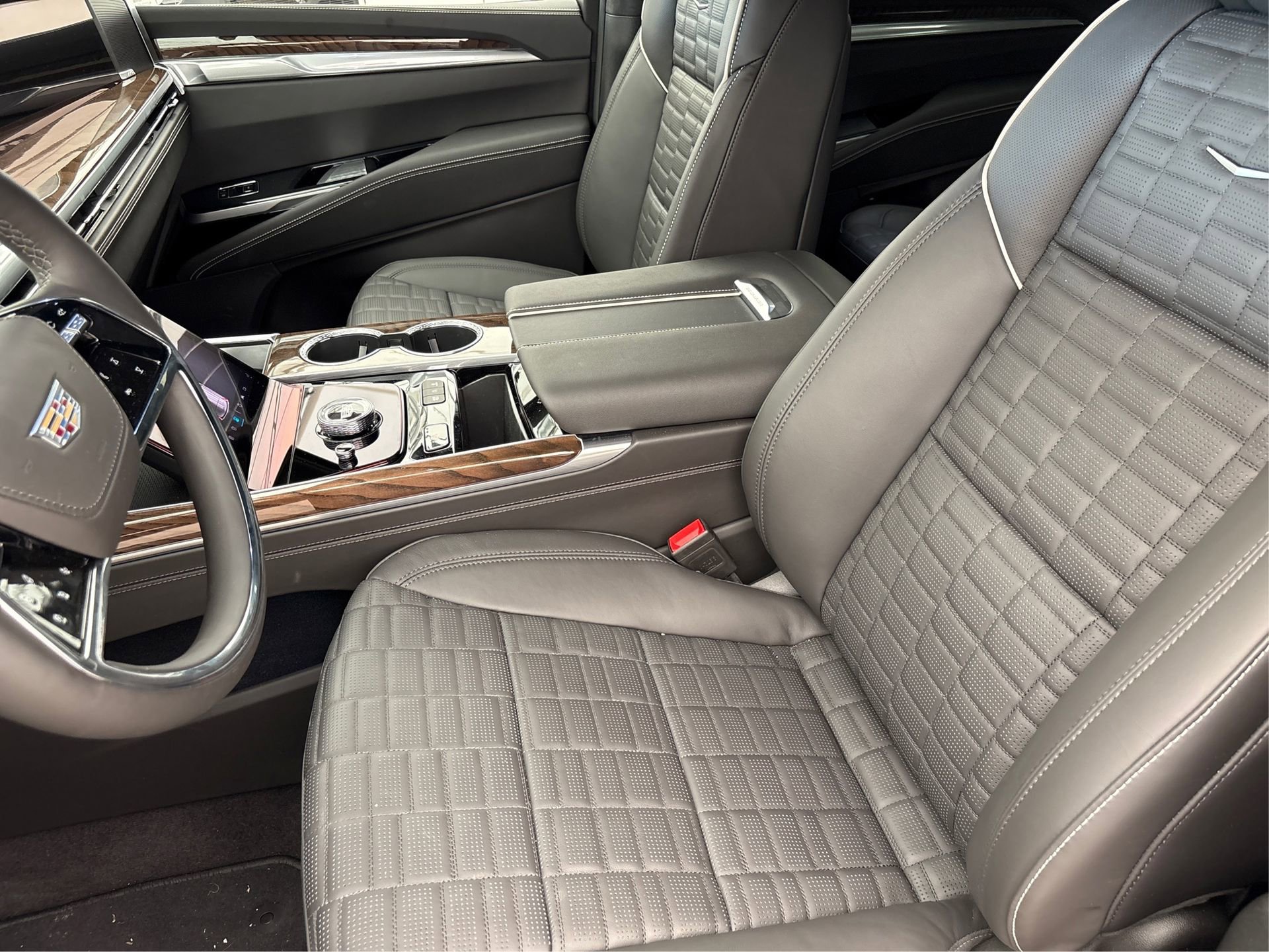 New 2025 Cadillac Escalade Sport Platinum image 9