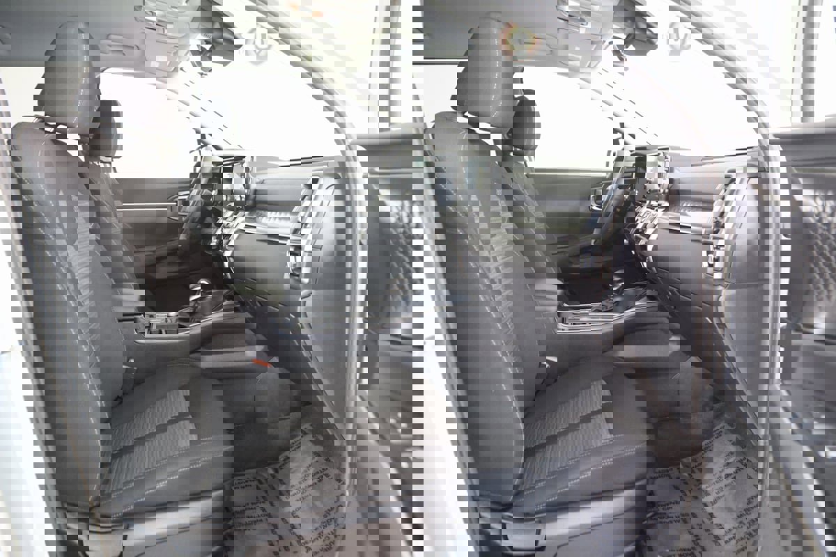 Used 2022 Kia Sorento LX image 10