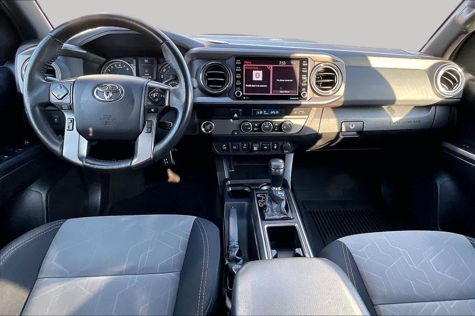 Used 2022 Toyota Tacoma TRD Sport w/ Technology Package RWD image 15