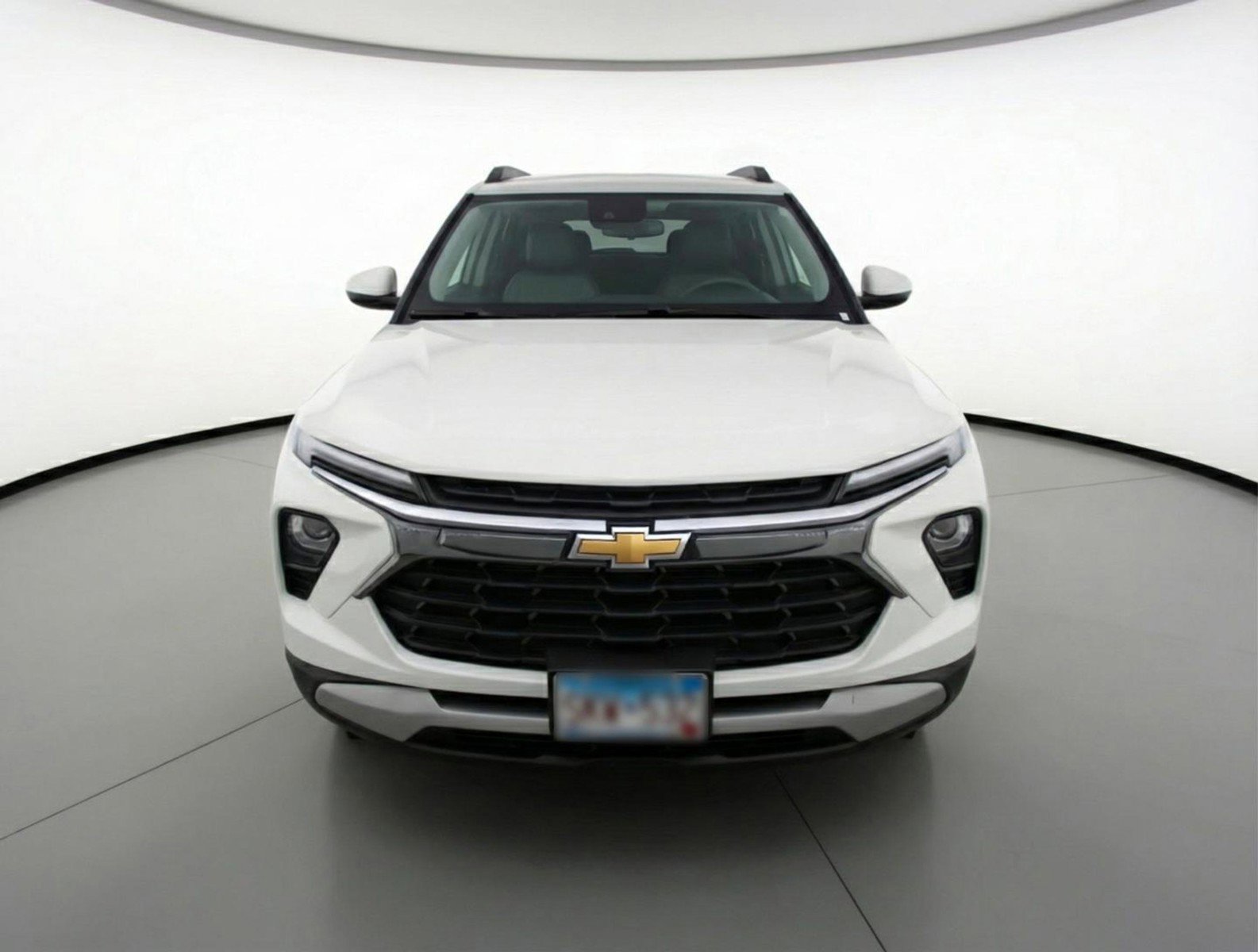Used 2025 Chevrolet TrailBlazer LT FWD image 2