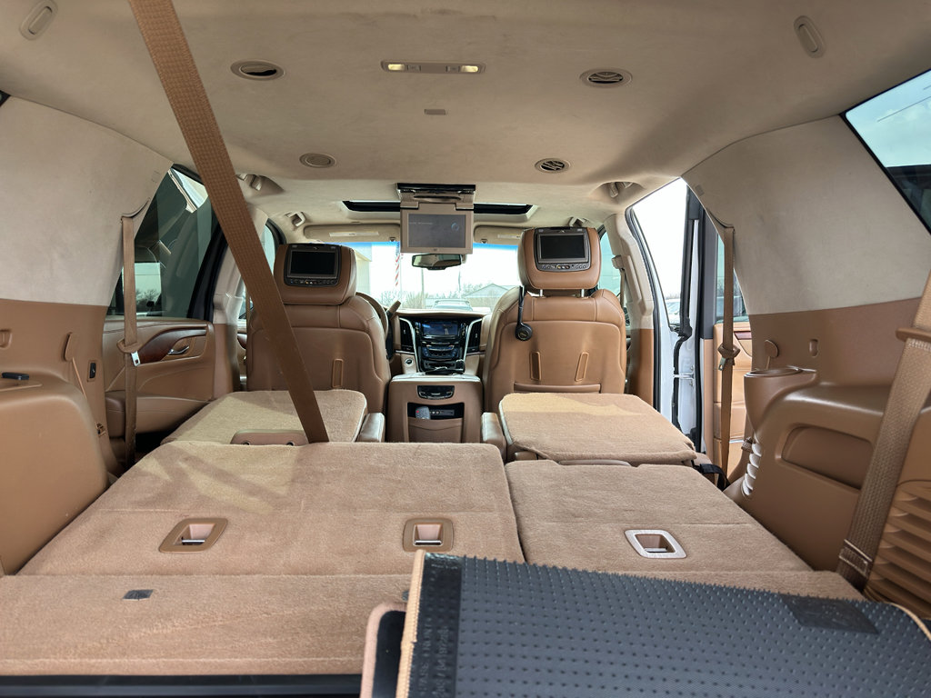 Used 2016 Cadillac Escalade Platinum image 38