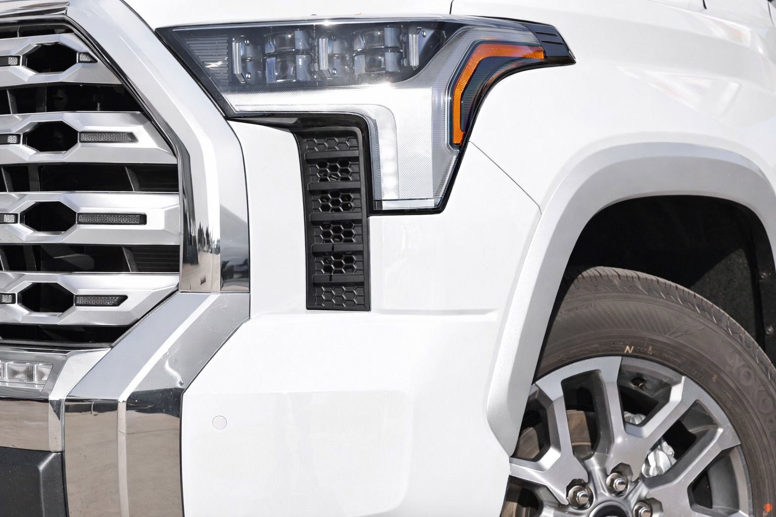 New 2026 Toyota Tundra 1794 Edition AWD/4WD image 11