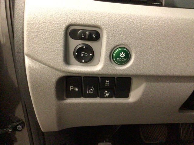 Used 2017 Honda Pilot Elite image 12