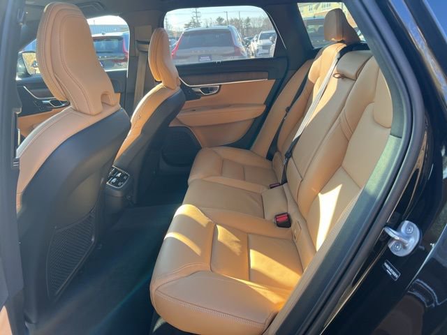 Certified 2025 Volvo V90 B6 Cross Country Ultra image 24