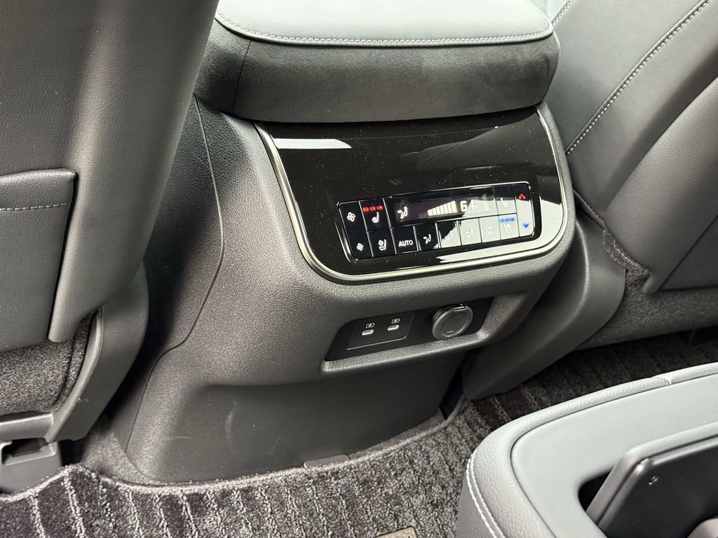 New 2026 INFINITI QX80 Autograph image 12