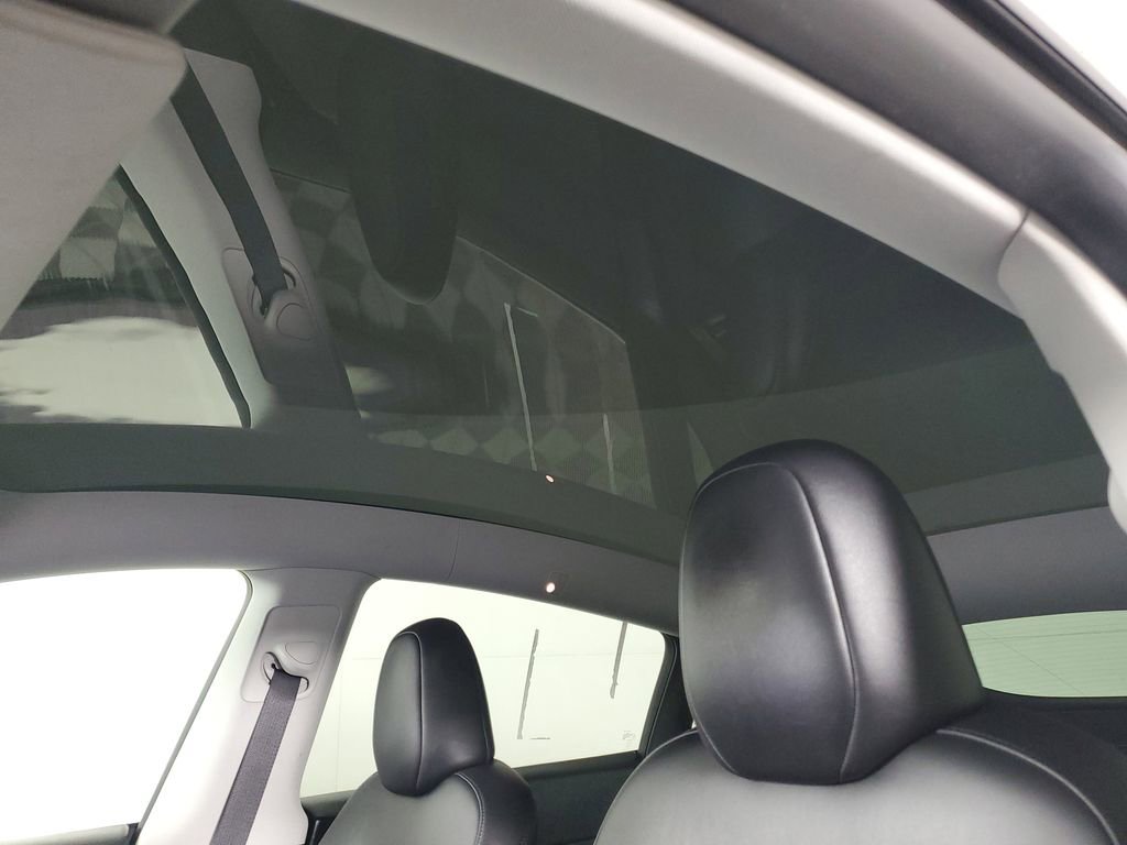 Used 2024 Tesla Model Y Long Range image 25