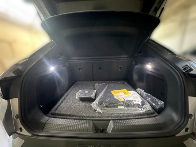 New 2026 Volkswagen ID.4 Pro RWD image 19