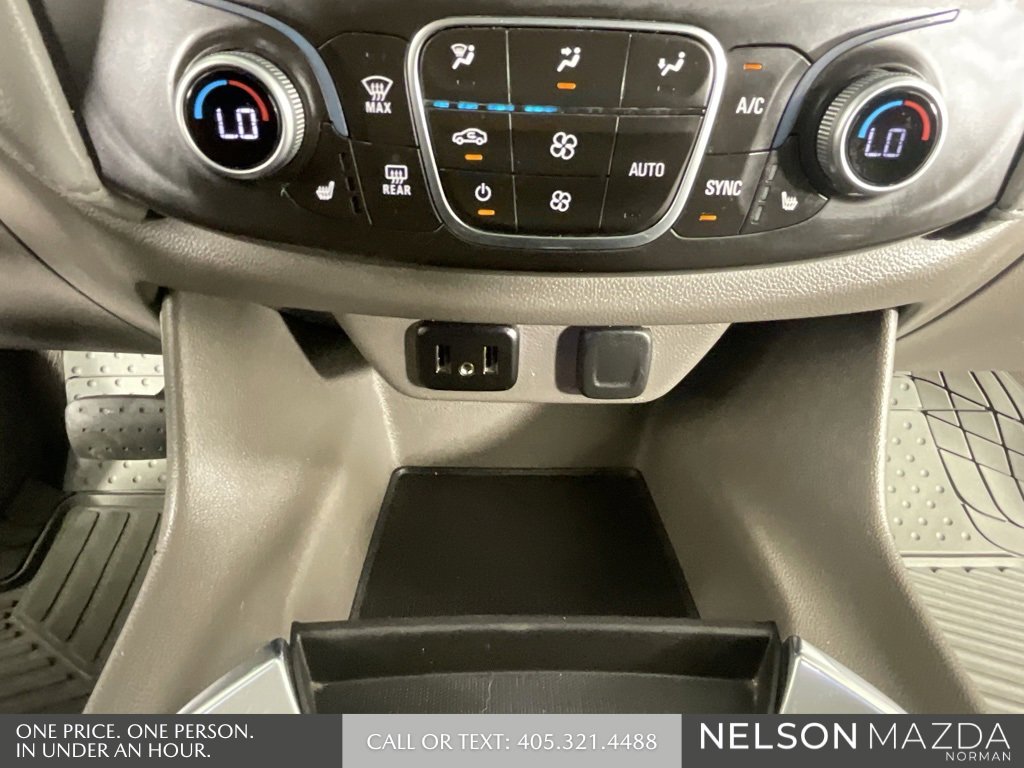Used 2018 Chevrolet Traverse LT image 39