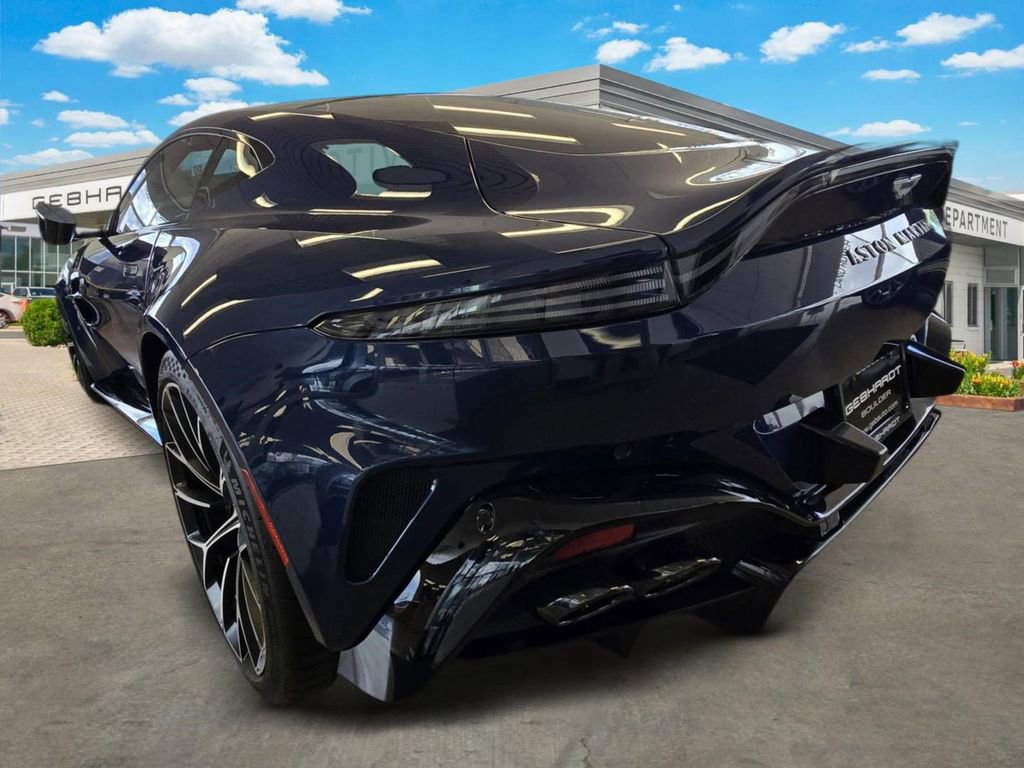Used 2025 Aston Martin V8 Vantage Coupe image 7