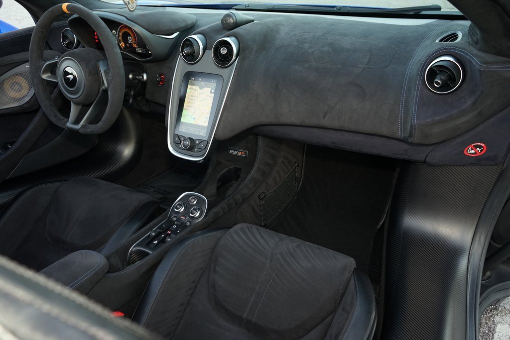 Used 2020 McLaren 600LT Spider image 16