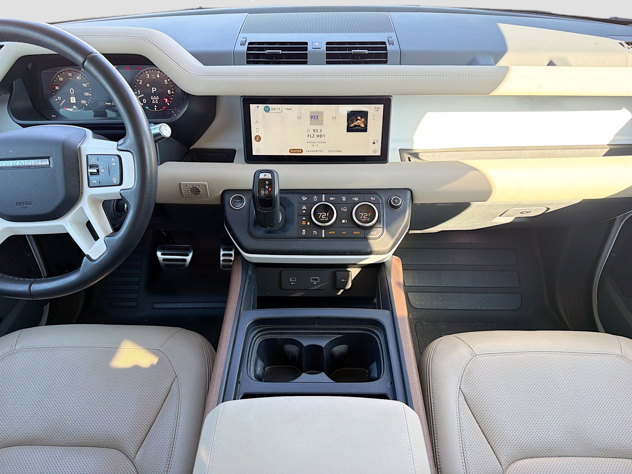 Used 2022 Land Rover Defender 110 SE image 19