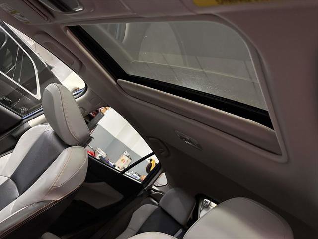 Used 2019 Subaru Crosstrek 2.0i Limited w/ Moonroof Package w/Navigation AWD/4WD image 11