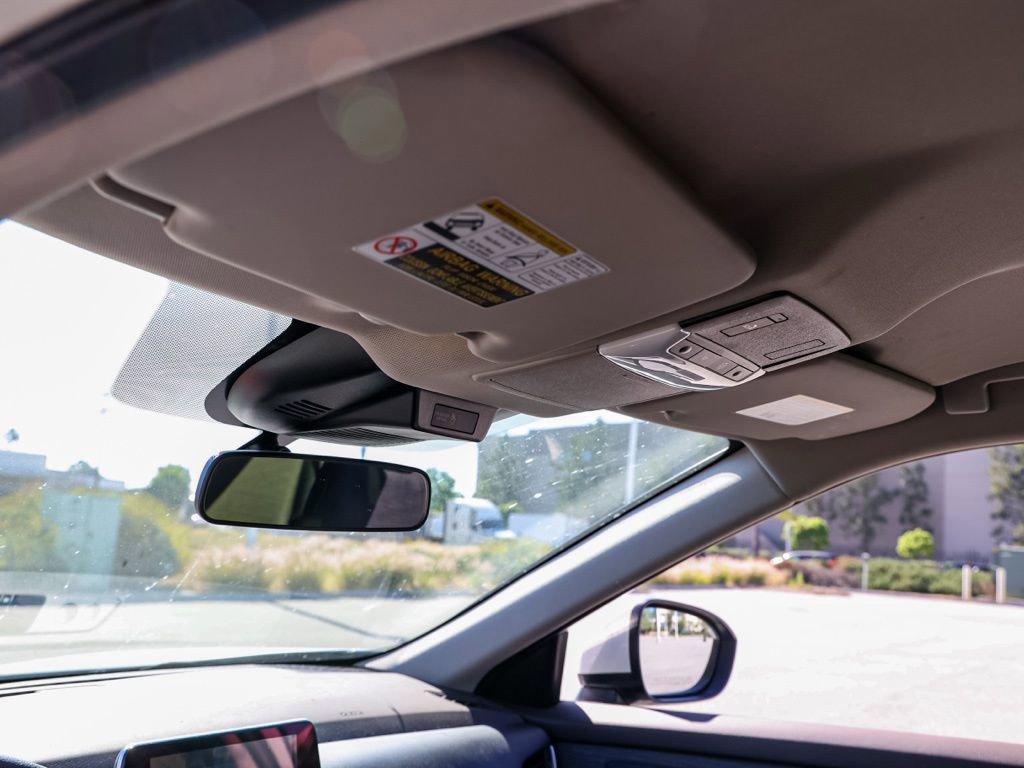 Used 2023 Nissan Rogue SV image 13