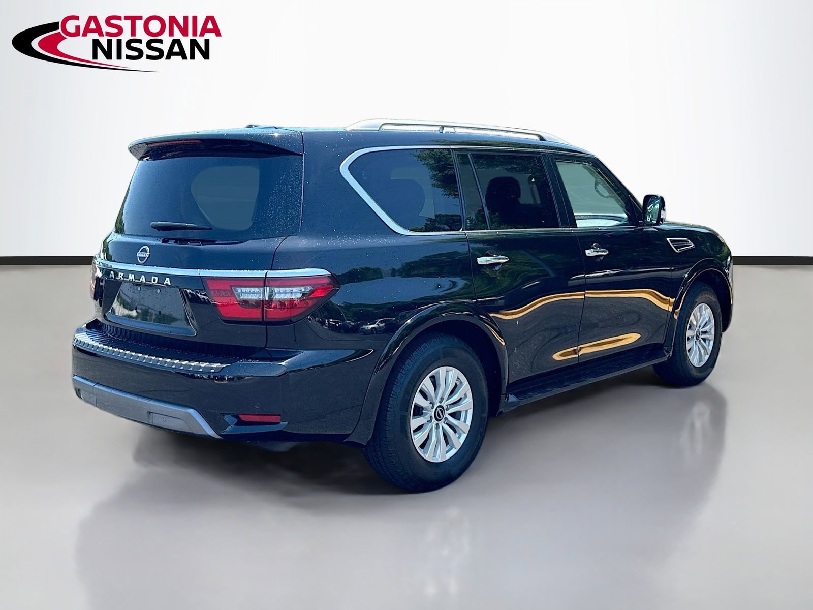 Used 2024 Nissan Armada SV AWD/4WD image 9
