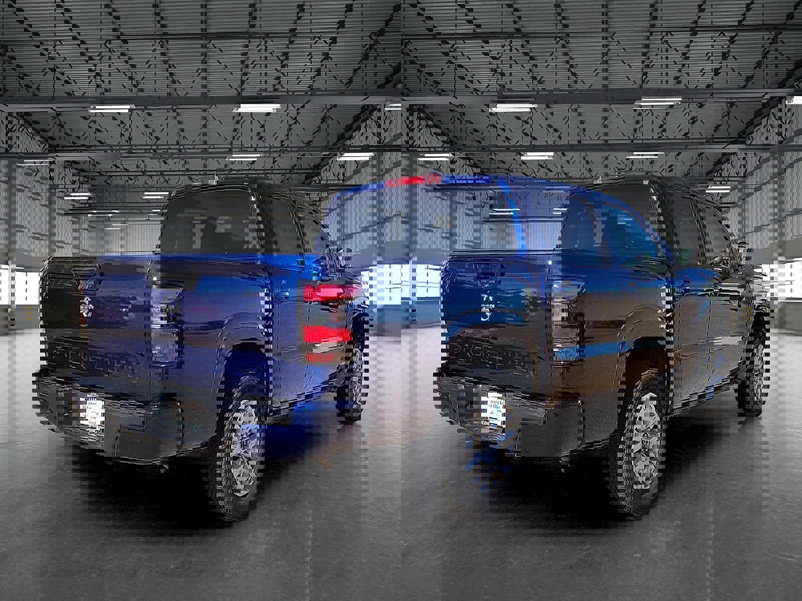 Used 2022 Nissan Frontier SV image 4