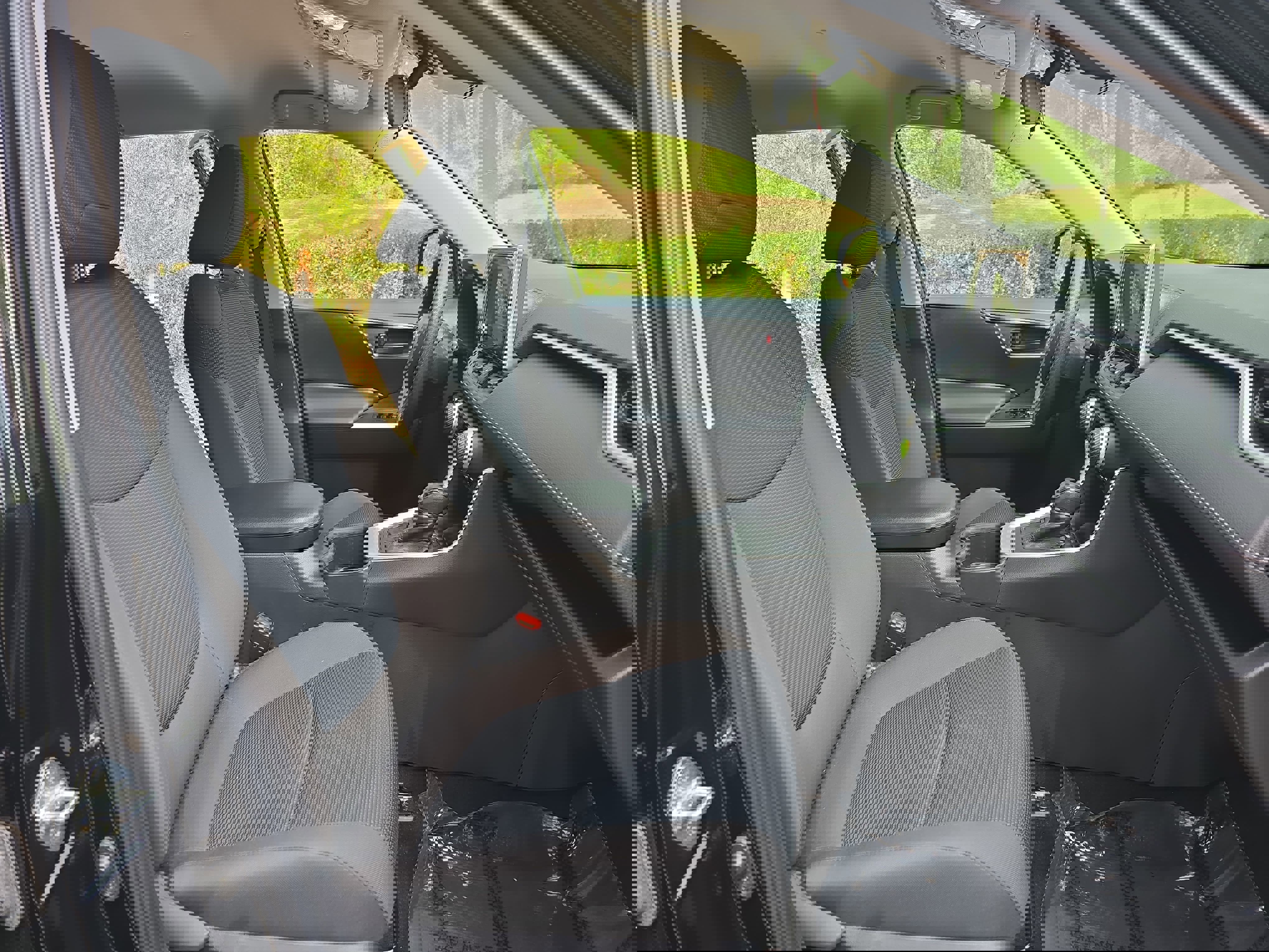 Used 2023 Toyota RAV4 LE image 10