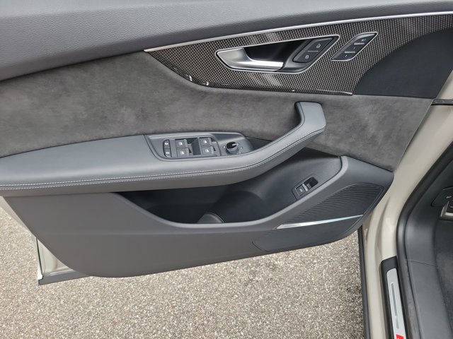 Used 2022 Audi SQ8 Prestige image 14