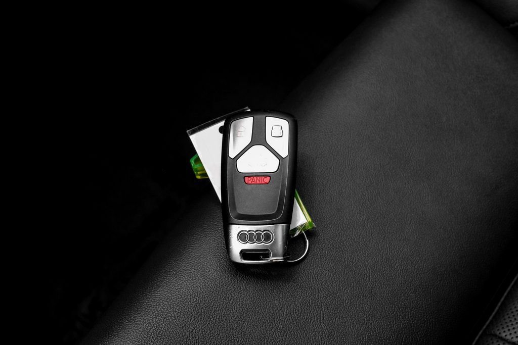 Used 2022 Audi SQ5 Prestige image 54