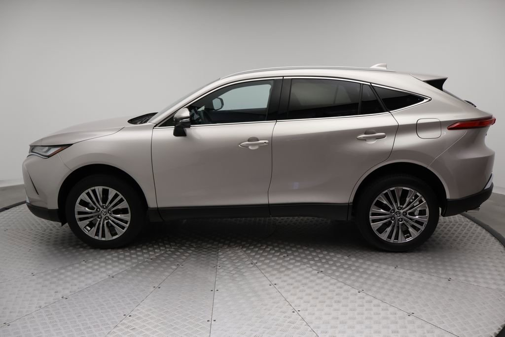 Certified 2024 Toyota Venza Limited image 12