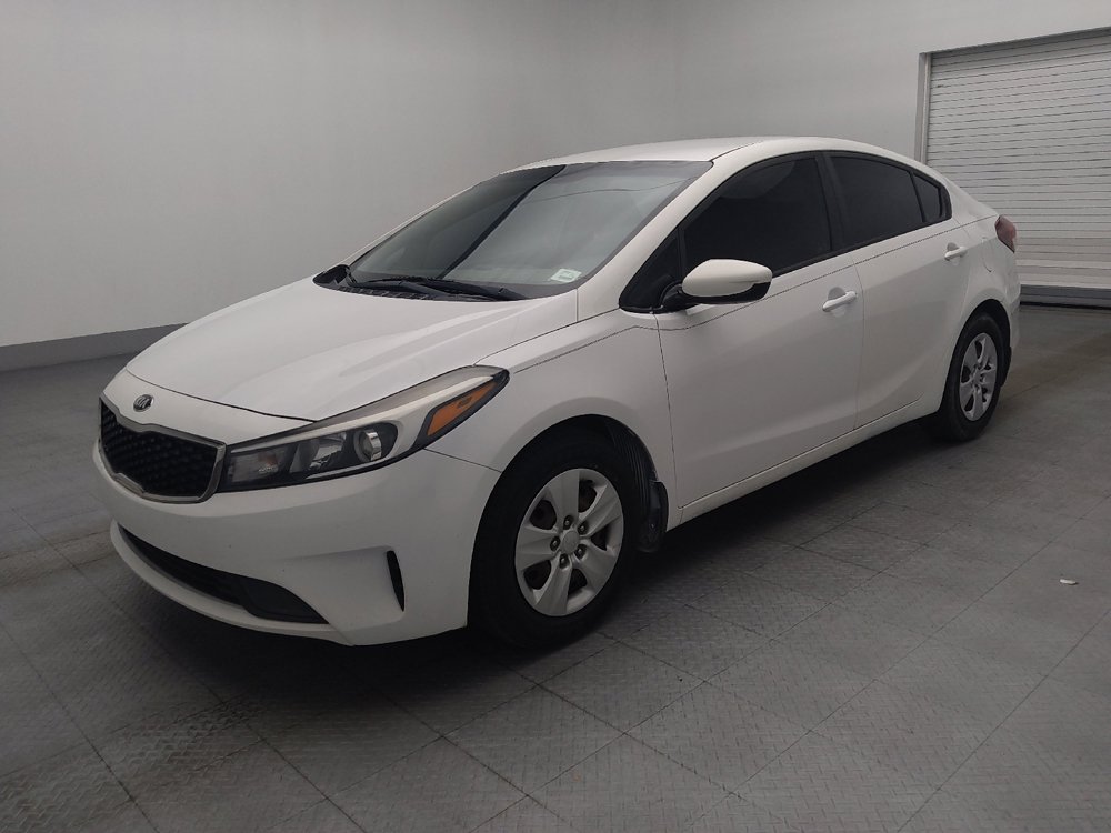 Used 2017 Kia Forte LX FWD image 2