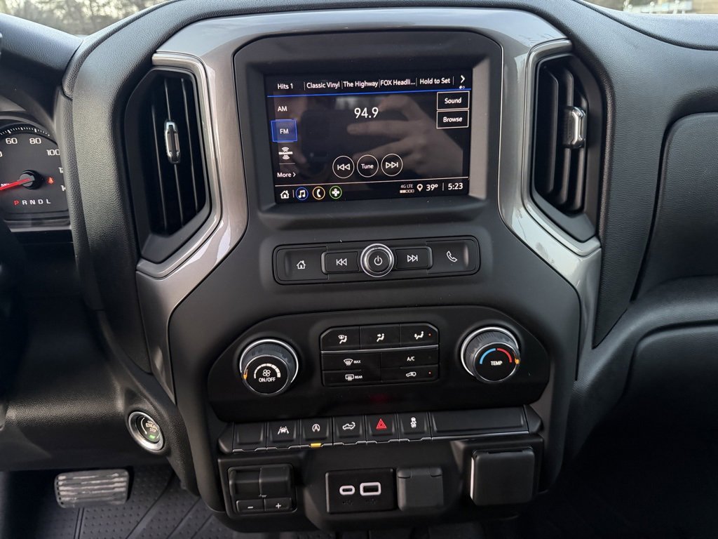 New 2026 Chevrolet Silverado 1500 Custom w/ LPO, Dark Essentials Package image 5