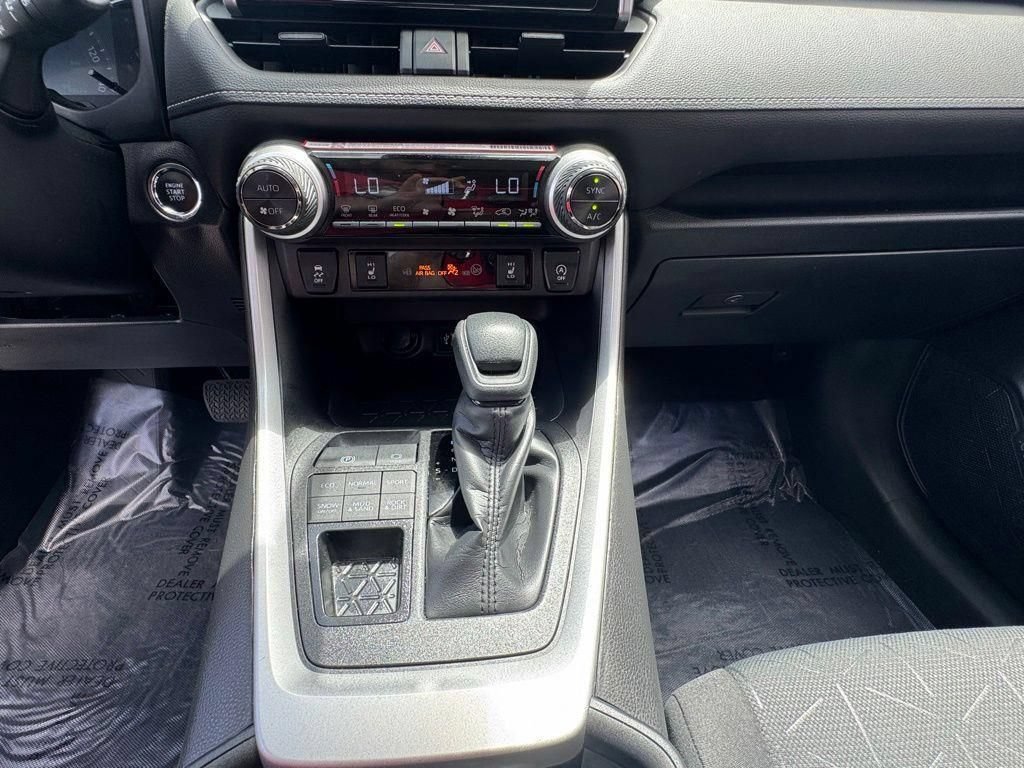 Used 2025 Toyota RAV4 XLE w/ Convenience Package AWD/4WD image 19