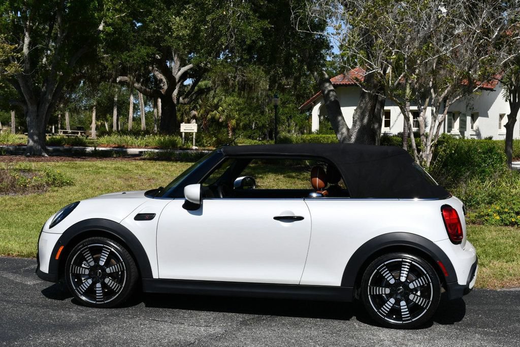 Used 2023 MINI Cooper S FWD image 4