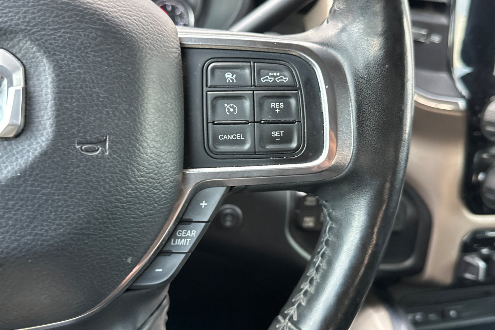 Used 2019 RAM 2500 Laramie AWD/4WD image 37