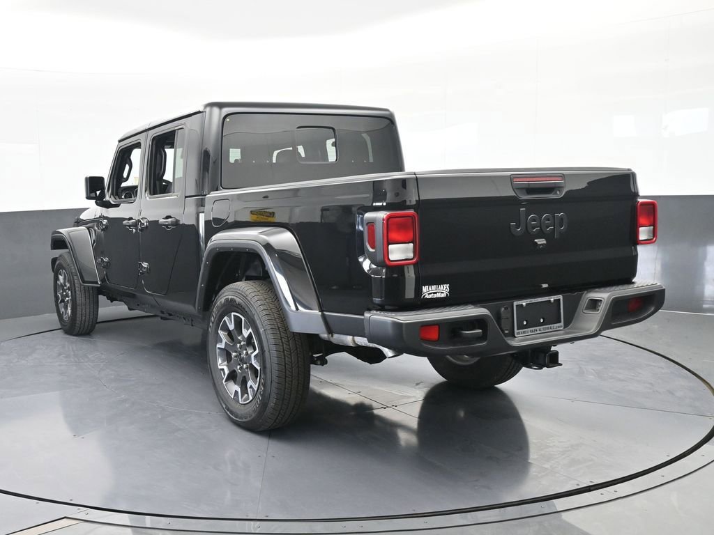 Used 2024 Jeep Gladiator Sport w/ Premium Package AWD/4WD image 4